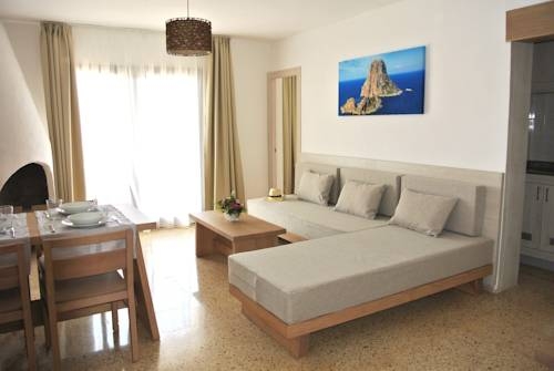 Imagen de la habitación del Apartamentos El Moro. Foto 9