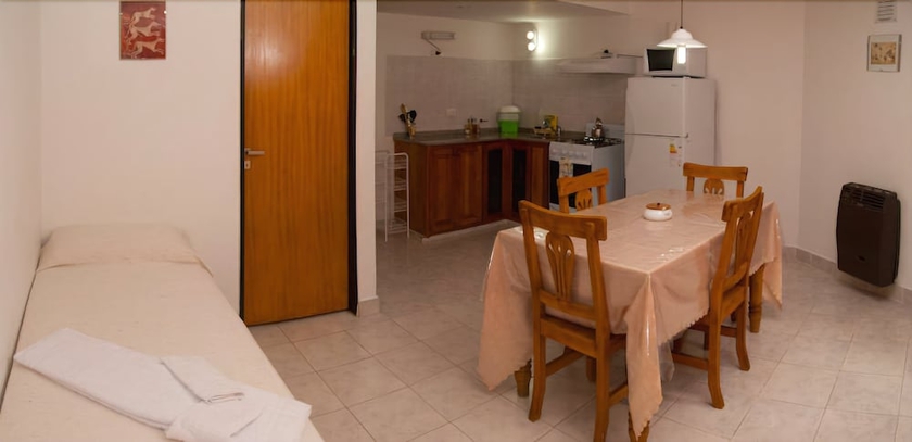 Imagen de la habitación del Apartamentos El Patio, SAN MART&Iacute;N DE LOS ANDES. Foto 18