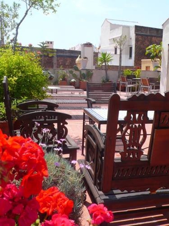 Imagen general del Apartamentos El Pintor. Foto 2