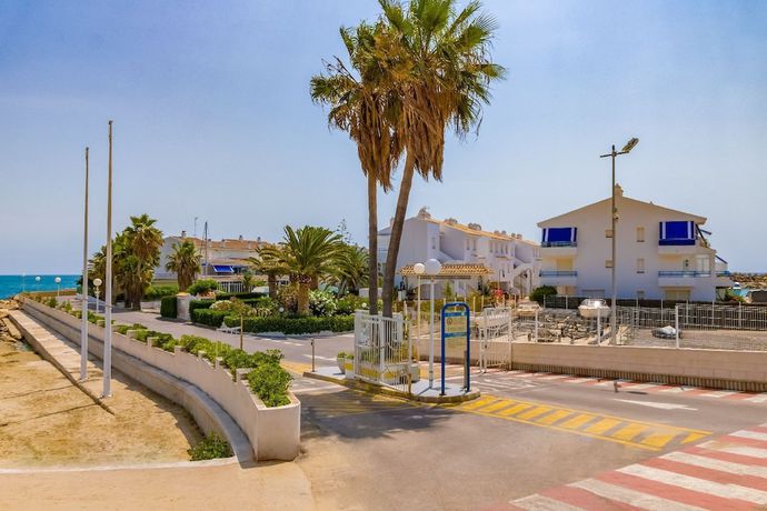 Imagen de los exteriores del Apartamentos El Puerto, Alcocéber. Foto 8