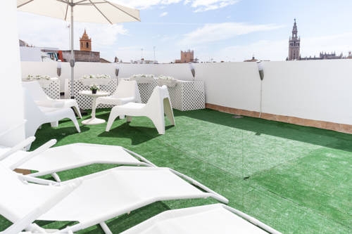 Imagen general del Apartamentos El Salvador, Sevilla. Foto 6