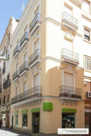 Imagen general del Apartamentos El Salvador, Sevilla. Foto 9
