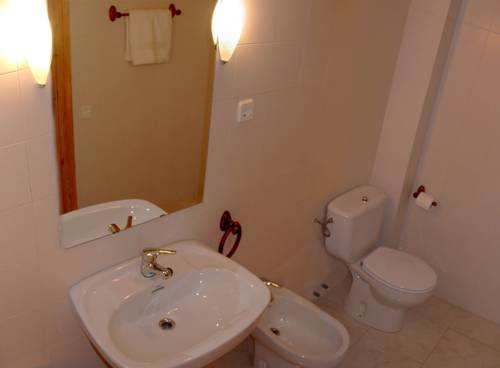 Imagen de la habitación del Apartamentos El Tarter, Bo&iacute;. Foto 7
