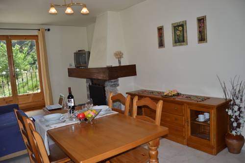 Imagen de la habitación del Apartamentos El Tarter, Bo&iacute;. Foto 10