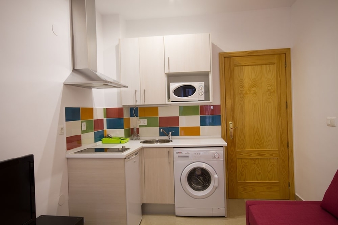 Imagen de la habitación del Apartamentos El Templo Suites. Foto 9