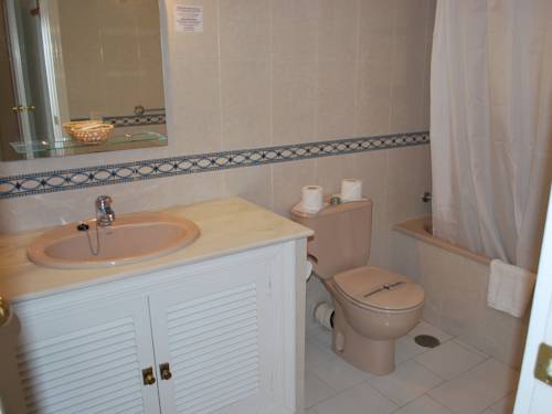 Imagen de la habitación del Apartamentos El Toro, Marbella. Foto 7