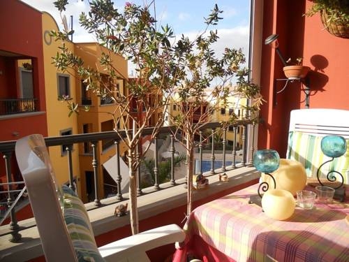 Imagen general del Apartamentos El Torreón, Adeje. Foto 9