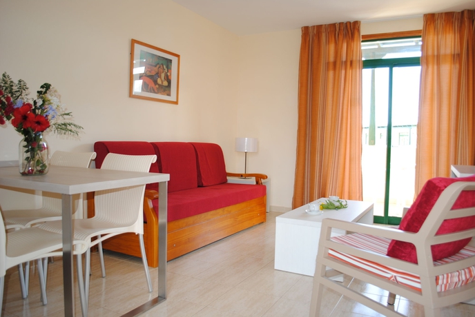 Imagen de los interiores del Apartamentos El Trebol, Costa Teguise. Foto 5