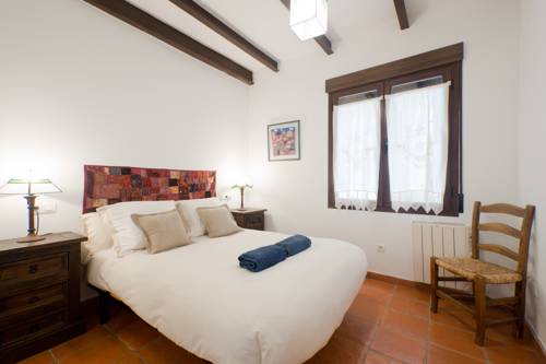 Imagen de la habitación del Apartamentos El Trillo. Foto 6