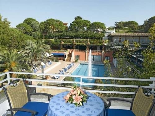 Imagen general del Apartamentos El Trull, Lloret de Mar. Foto 3