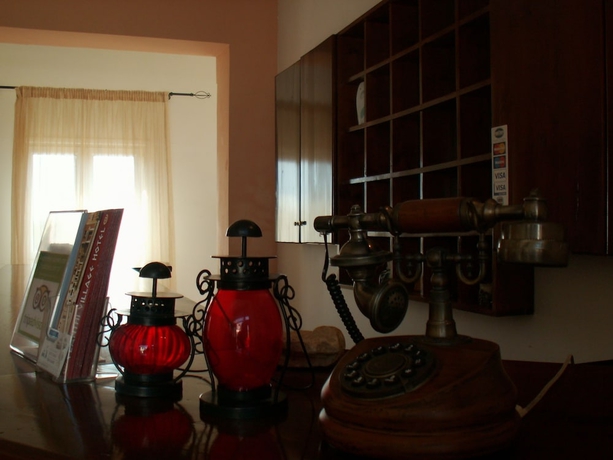 Imagen de los interiores del Apartamentos Elanthi Village Hotel. Foto 15