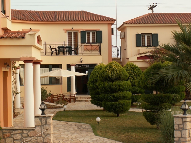 Imagen general del Apartamentos Elanthi Village Hotel. Foto 3