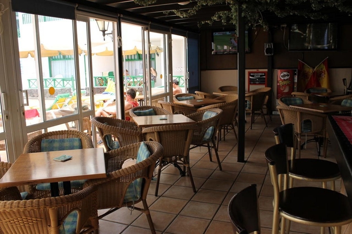 Imagen general del Apartamentos Elena, Puerto del Carmen. Foto 3