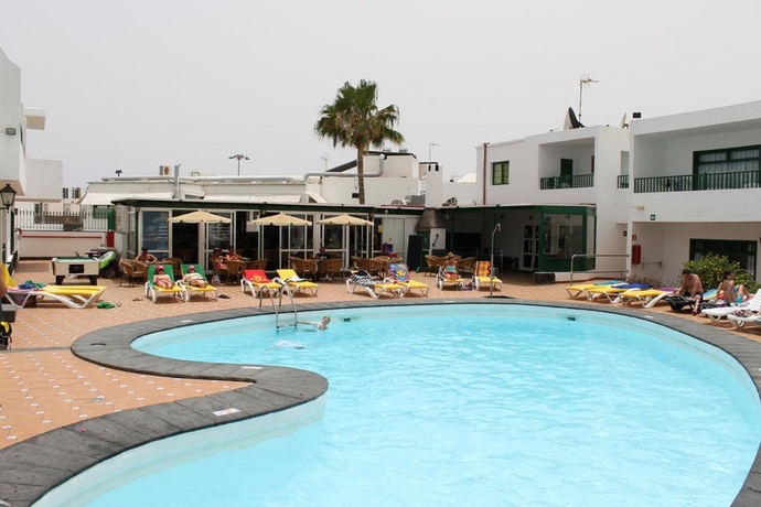 Imagen general del Apartamentos Elena, Puerto del Carmen. Foto 13