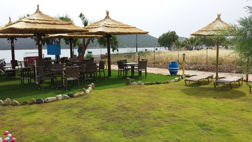 Imagen de los exteriores del Apartamentos Elounda Sunrise Apartments. Foto 7