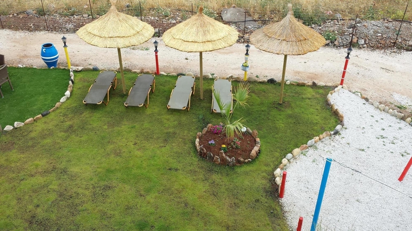 Imagen de los exteriores del Apartamentos Elounda Sunrise Apartments. Foto 8