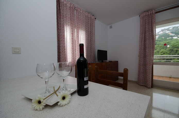 Imagen de la habitación del Apartamentos Els Llorers. Foto 16