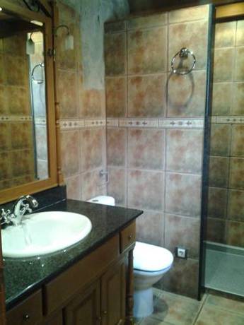 Imagen de la habitación del Apartamentos Els Ocells. Foto 8