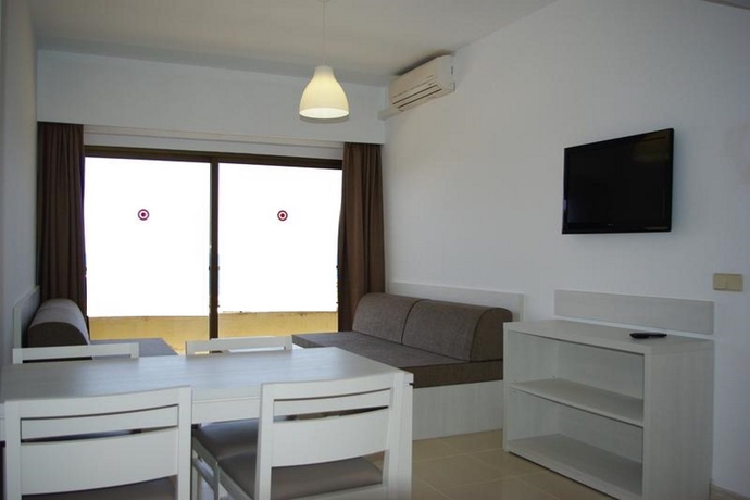 Imagen general del Apartamentos Embat. Foto 2