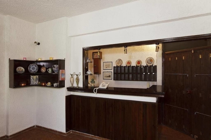 Imagen de los interiores del Apartamentos Emmanuel. Foto 19