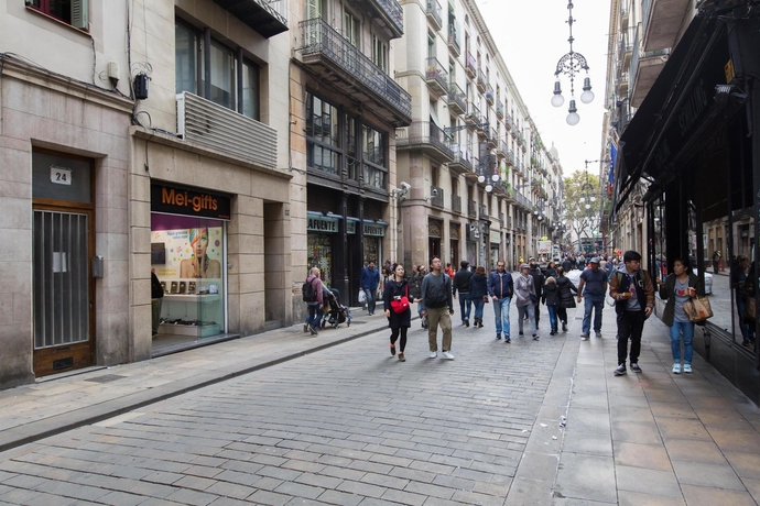 Imagen de los exteriores del Apartamentos En Ferran by The Streets. Foto 14