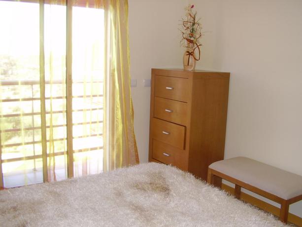 Imagen de la habitación del Apartamentos Encosta Da Orada. Foto 2