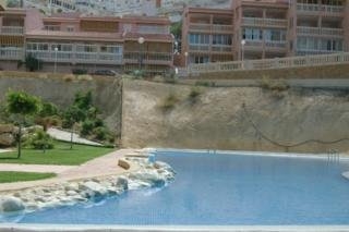 Imagen de la piscina del Apartamentos Entreplayas 2. Foto 4