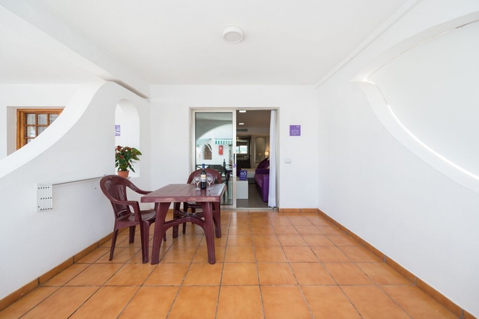 Imagen general del Apartamentos Eó Corona Cedral. Foto 10