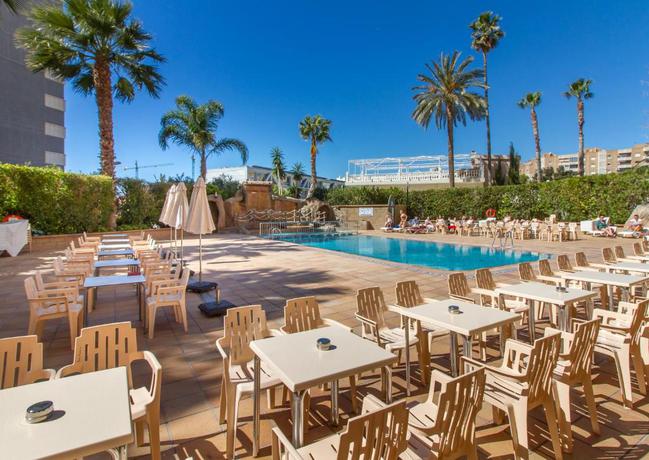 Imagen de la piscina del Apartamentos Era Park. Foto 23