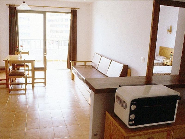 Imagen general del Apartamentos Es Canto Bossa. Foto 2