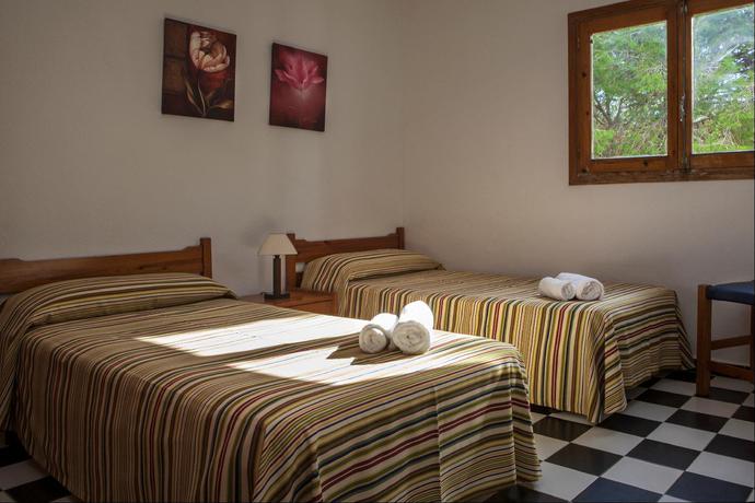 Imagen de la habitación del Apartamentos Es Pujols. Foto 5