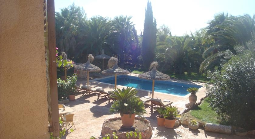 Imagen general del Apartamentos Es Torrent. Foto 2