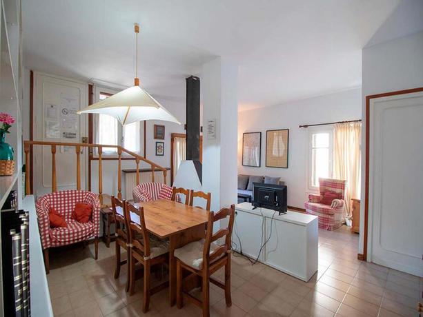 Imagen de la habitación del Apartamentos Escarrilla 3000. Foto 6