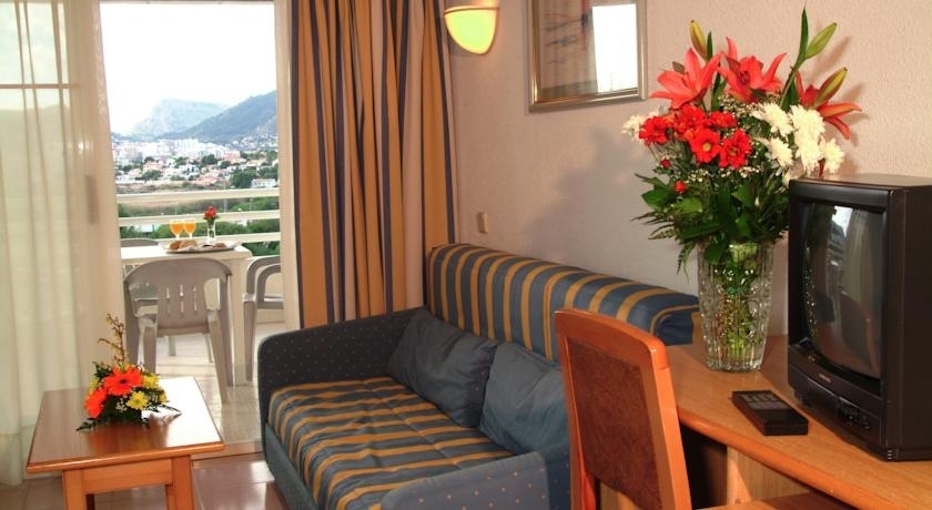 Imagen general del Apartamentos Esmeralda, Calpe. Foto 7