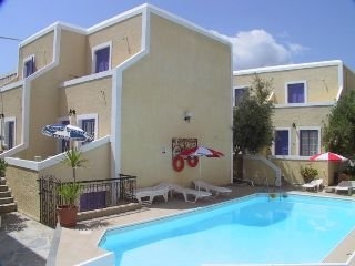 Imagen de la piscina del Apartamentos Esperides Maisonettes. Foto 3