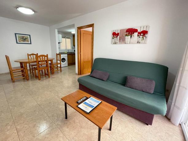 Imagen de la habitación del Apartamentos Estacion Oropesa 3000. Foto 12