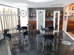 Imagen del bar/restaurante del Apartamentos Estelar Aeropuerto Bogot&aacute;. Foto 2