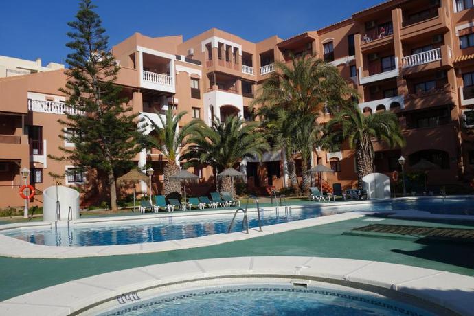 Imagen de la piscina del Apartamentos Estrella de Mar. Foto 7
