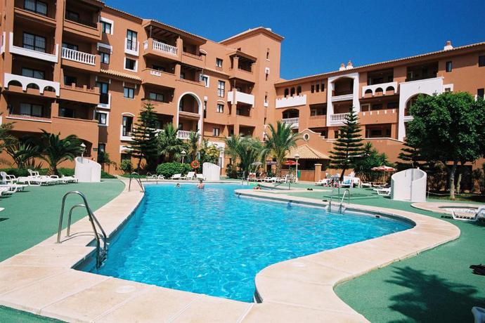 Imagen de la piscina del Apartamentos Estrella de Mar. Foto 9