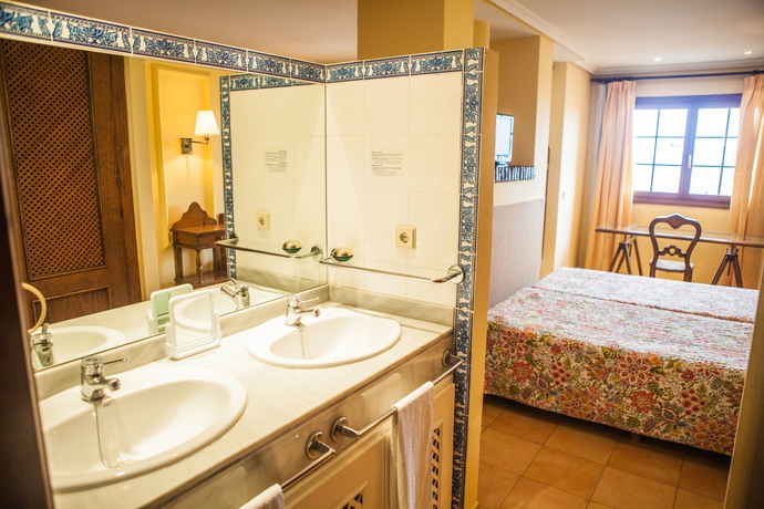 Imagen de la habitación del Apartamentos Estudios Turisticos Bahia Sur. Foto 6