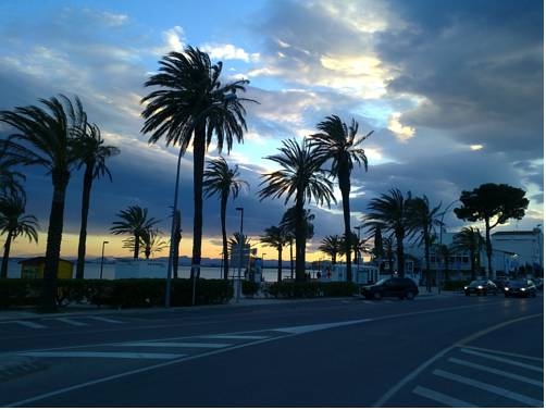 Imagen general del Apartamentos Estudis Els Molins. Foto 10