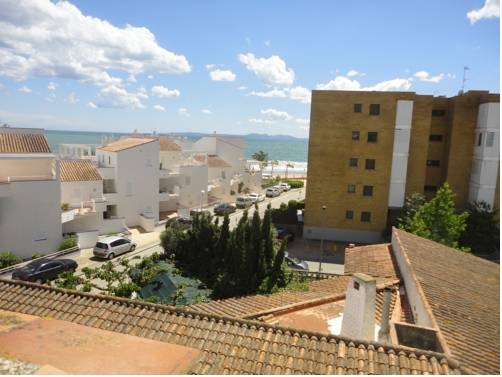 Imagen general del Apartamentos Estudis Els Molins. Foto 12