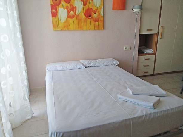 Imagen de la habitación del Apartamentos Eurhostal 3000. Foto 6