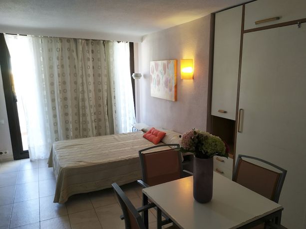 Imagen de la habitación del Apartamentos Eurhostal 3000. Foto 9