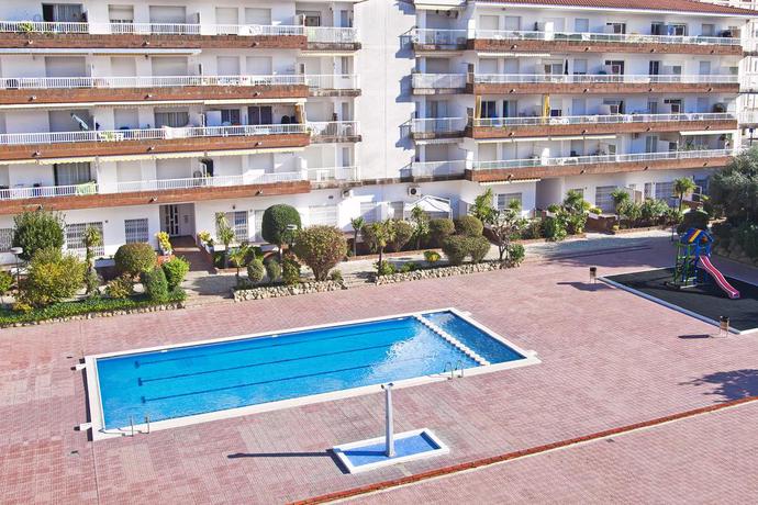 Imagen de los exteriores del Apartamentos Europa / Lotus. Foto 7