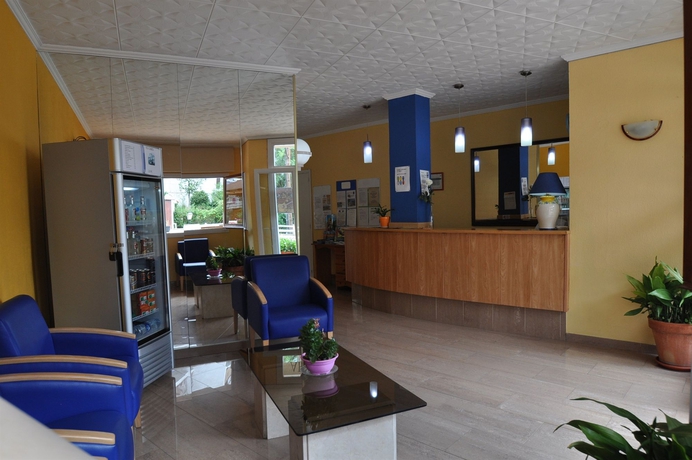 Imagen de los interiores del Apartamentos Eva Apartahotel. Foto 9