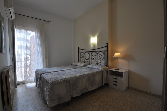 Imagen de la habitación del Apartamentos Eva Apartahotel. Foto 4