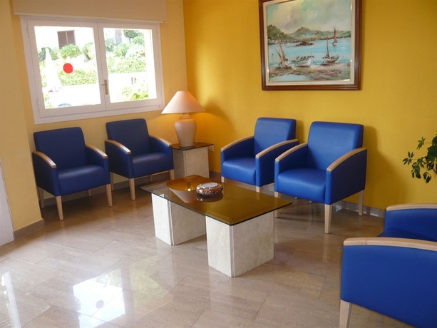 Imagen de los interiores del Apartamentos Eva Apartahotel. Foto 11