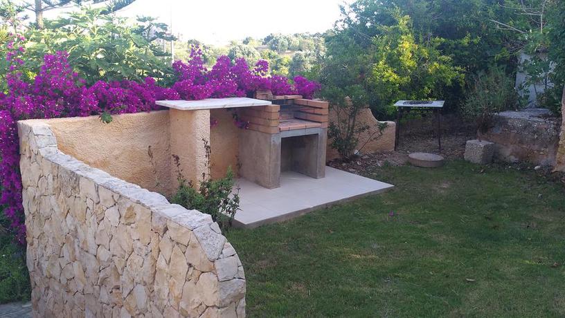 Imagen de los exteriores del Apartamentos Falfeira. Foto 19