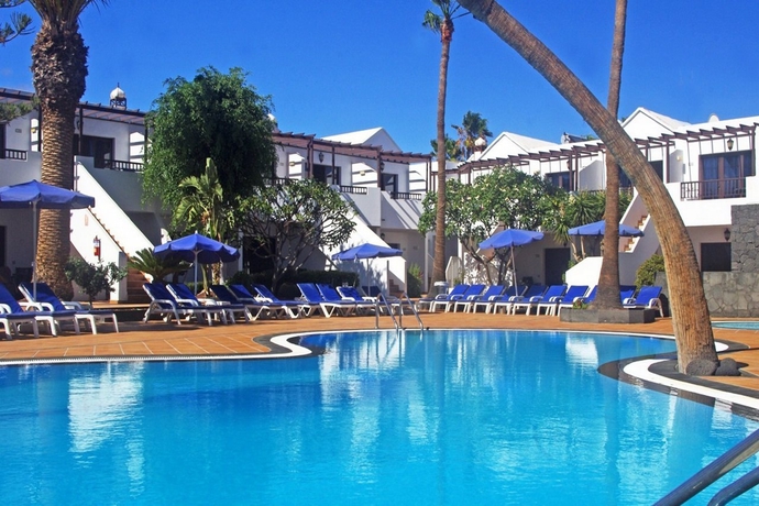 Imagen general del Apartamentos Fayna y Flamingo. Foto 13